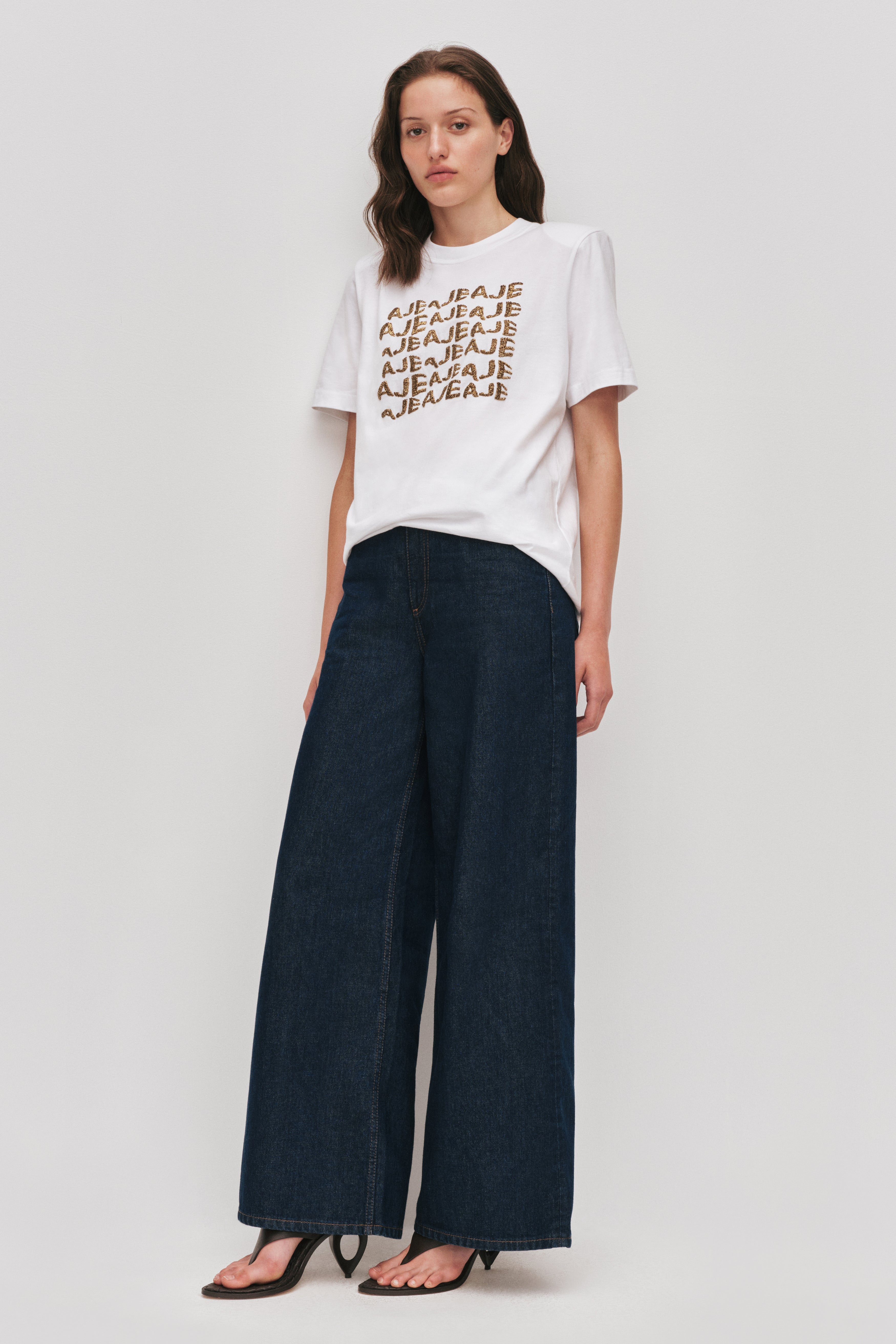 26SU1612_WHT-GLD_25_1770676573