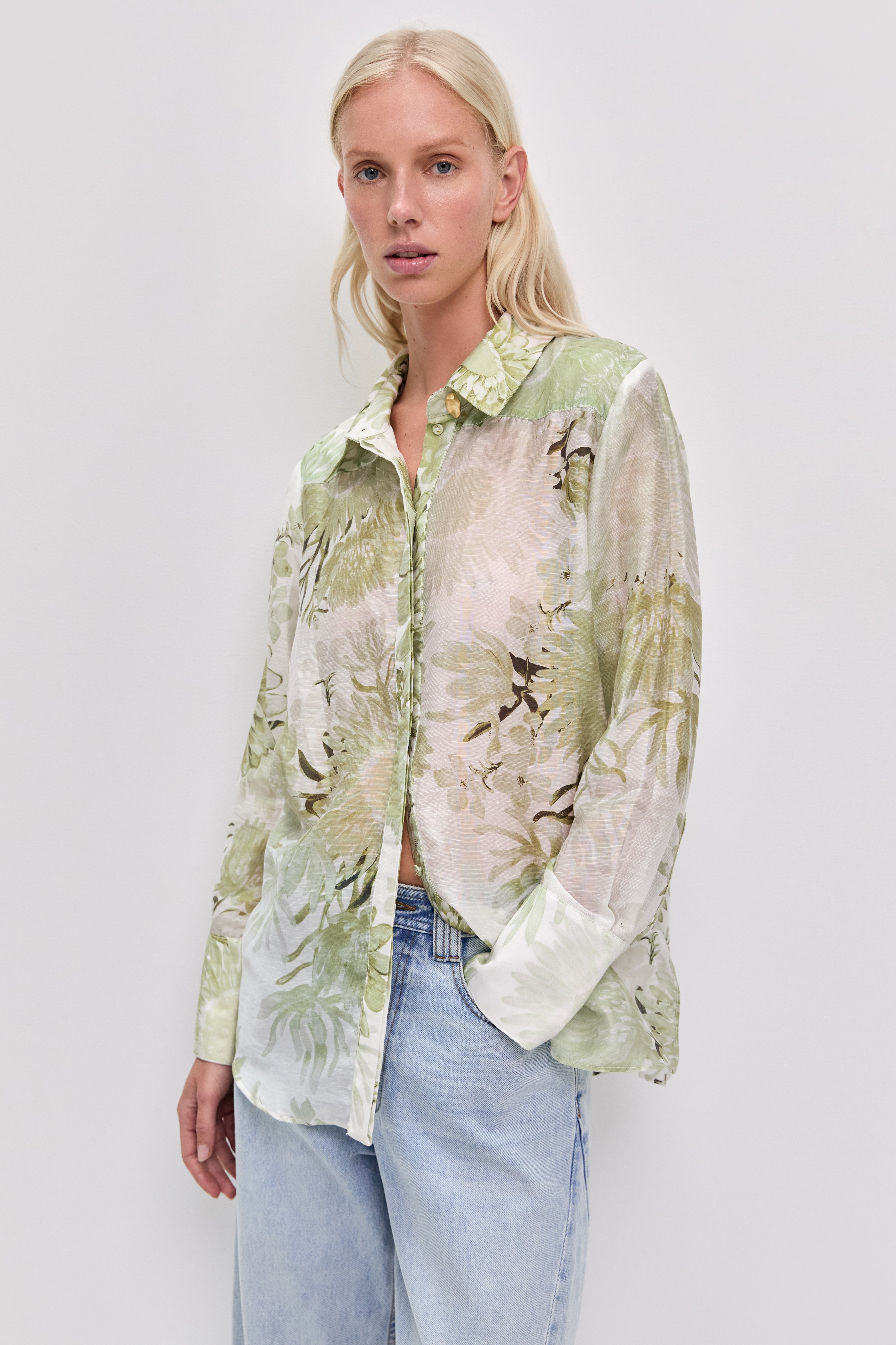 26SU1615_OLI-NA-FL_3_1771468579