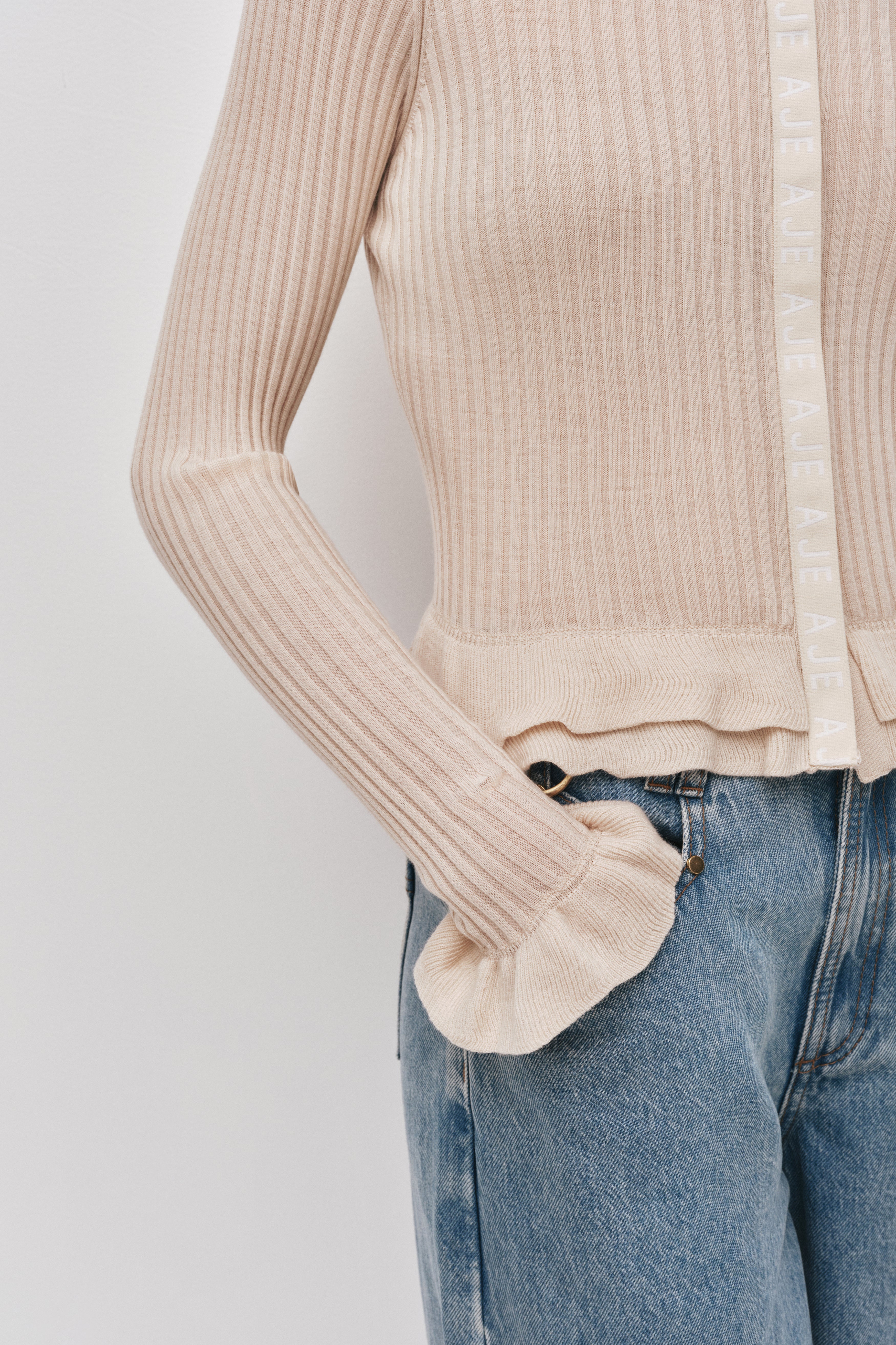 26SU2125_SNDSTN_5_1770703357