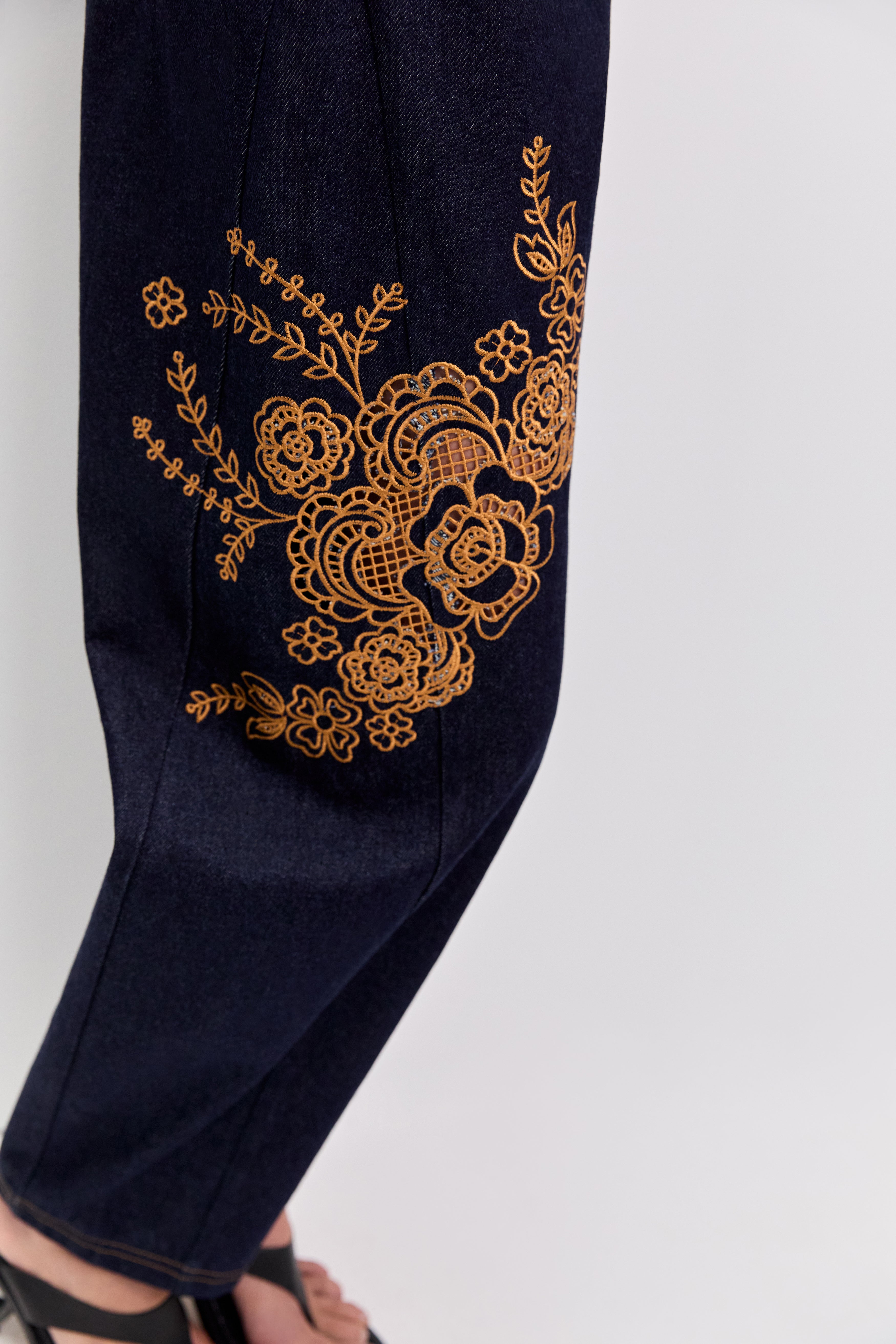 26SU3061_INDG_4_1771469397