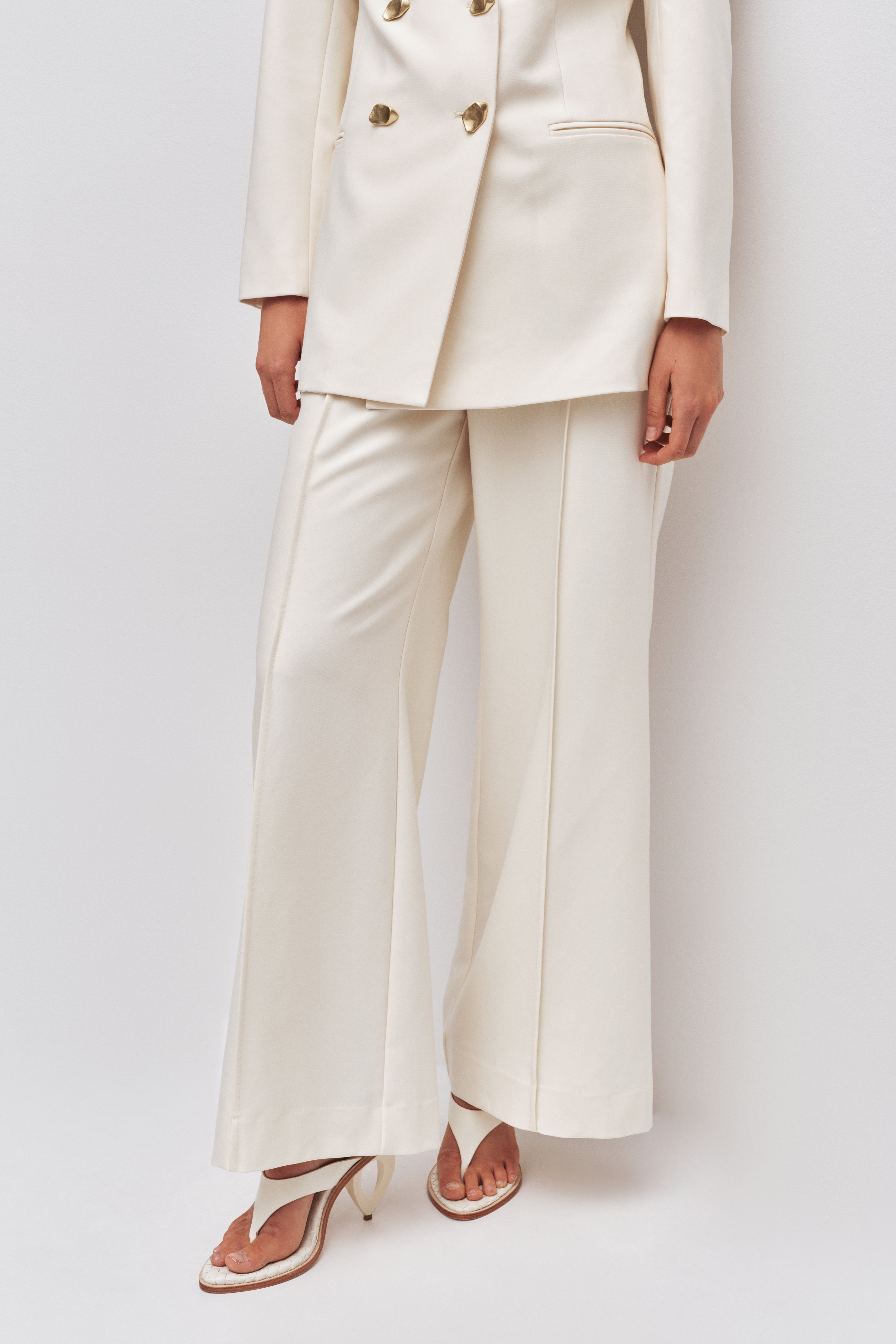 26SU3167_VAN_4_1768969547