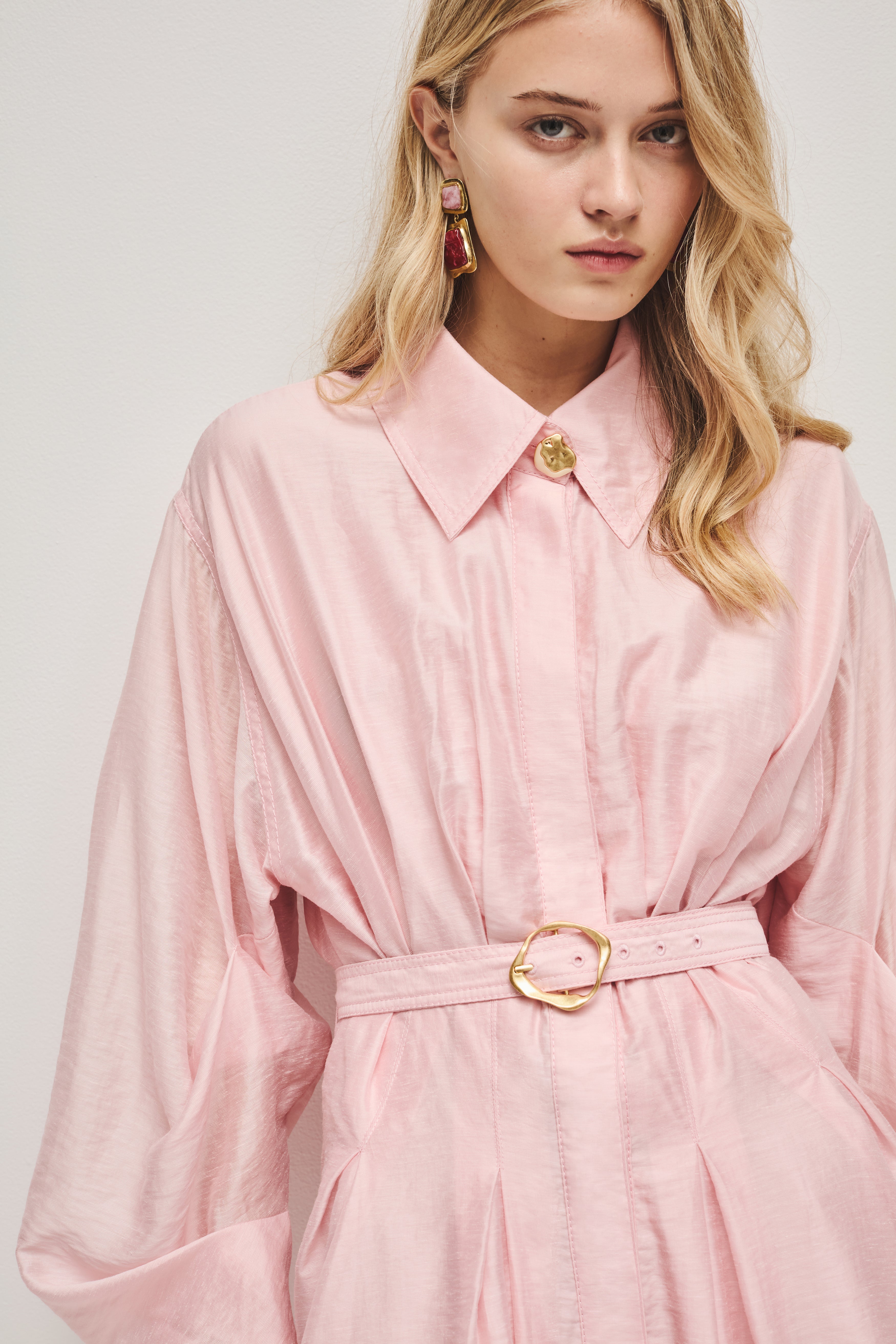 26SU5661_TA-BL_4_1768965467