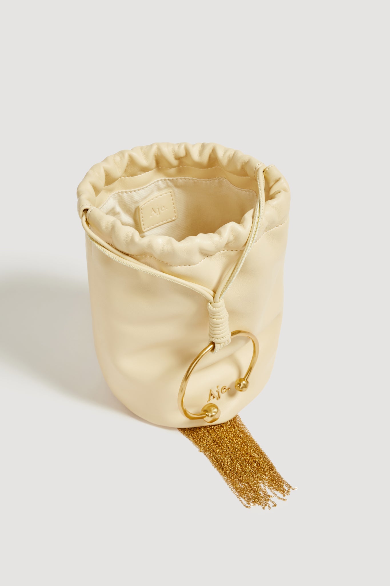 26SU6804_BUTTER_3_1768868198