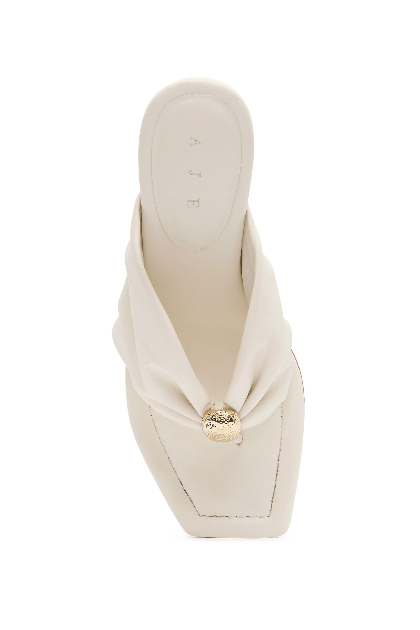 26SU7558_IVRY_3_1752560000