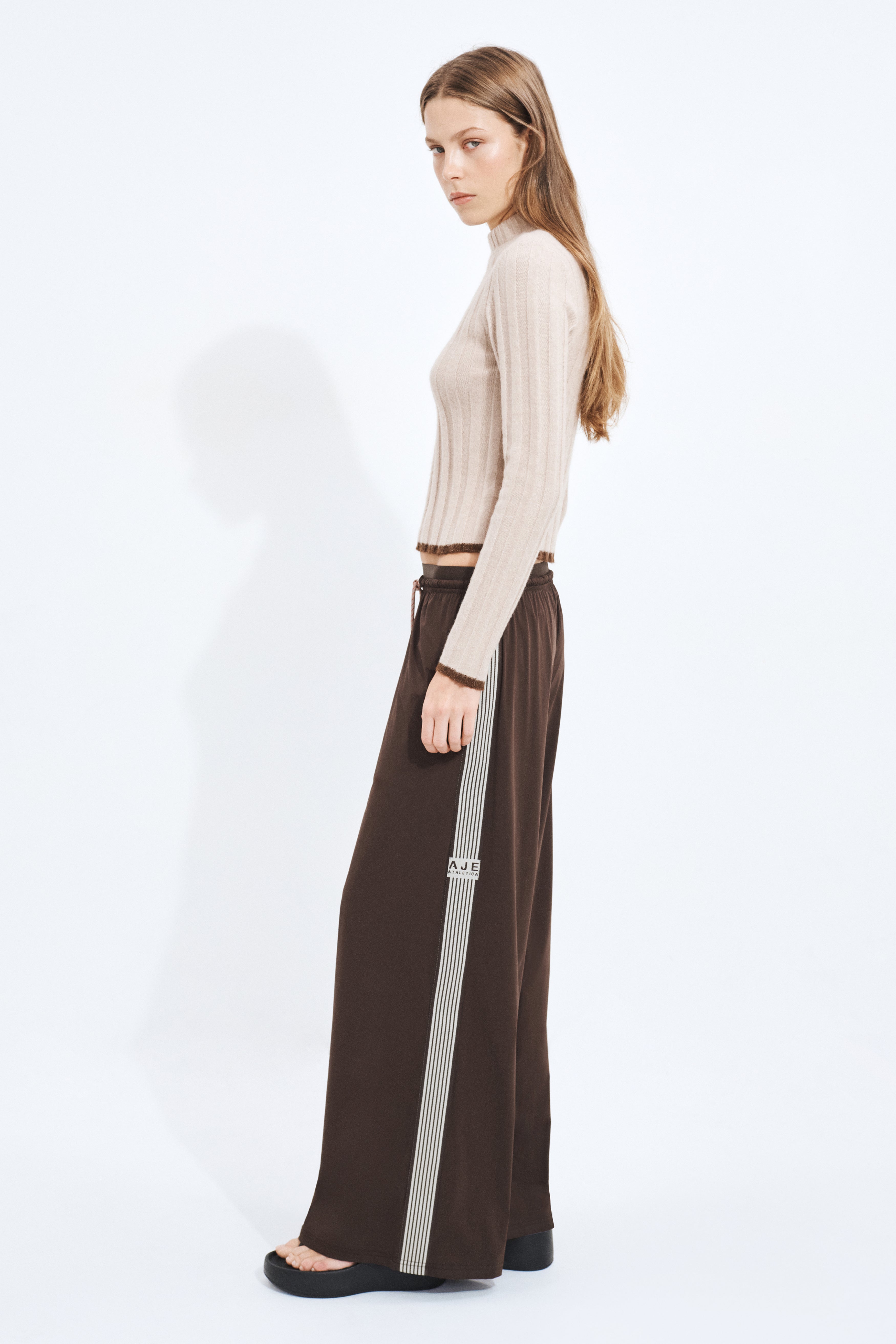 Double Waist Band Logo Pant 513
