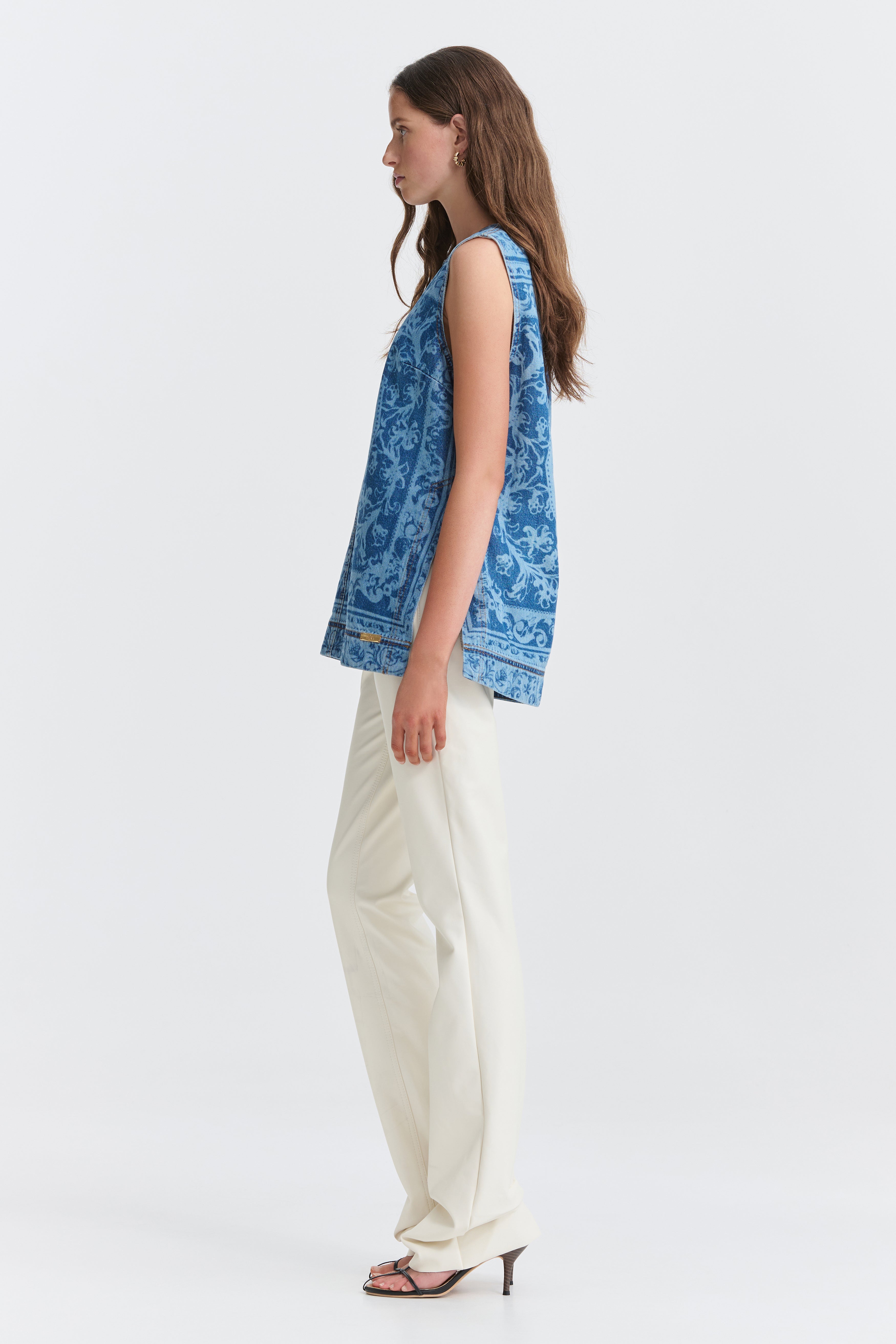 27RE1158_BLU-HEM-WH_5_1792711145