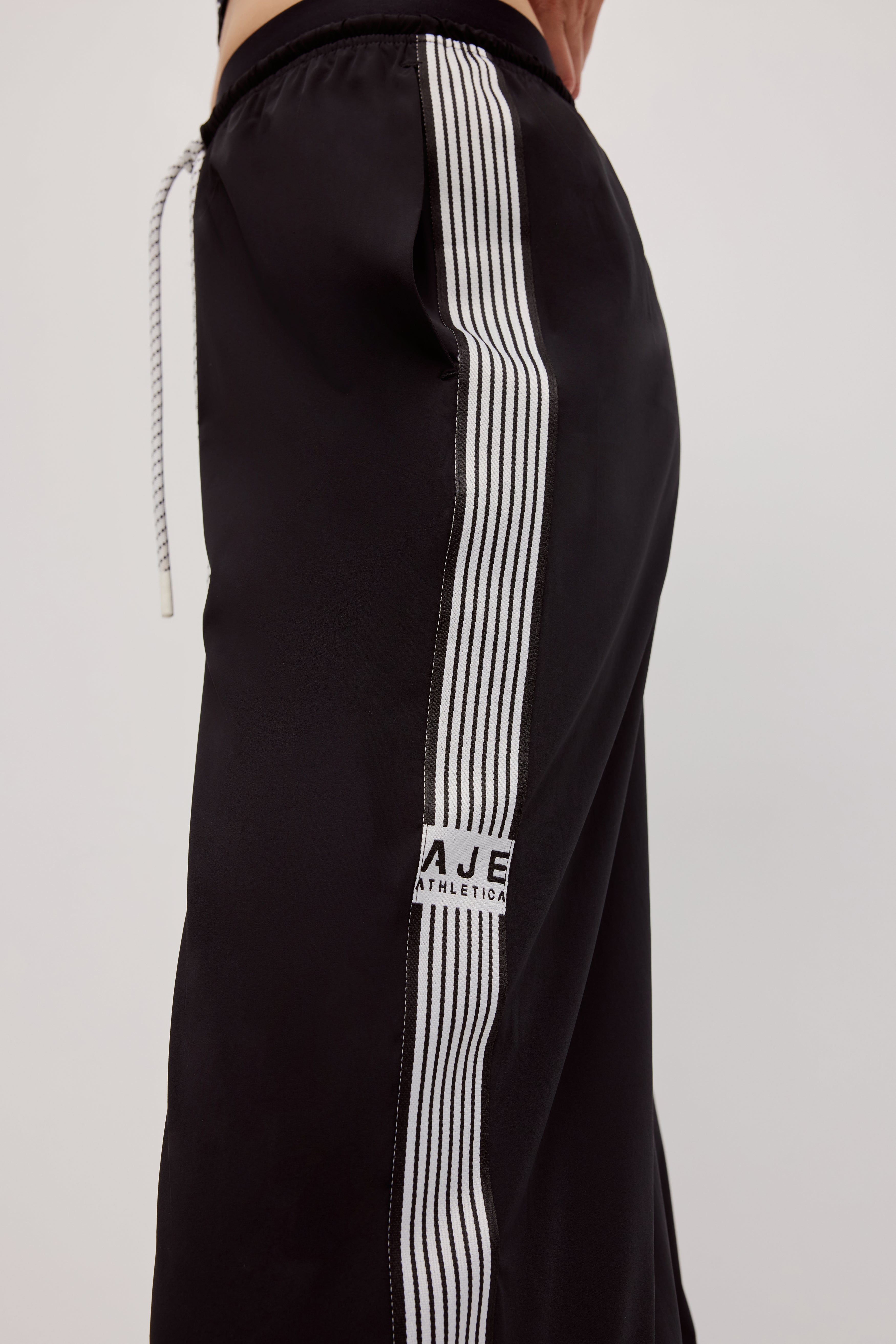 Double Waist Band Logo Pant 513