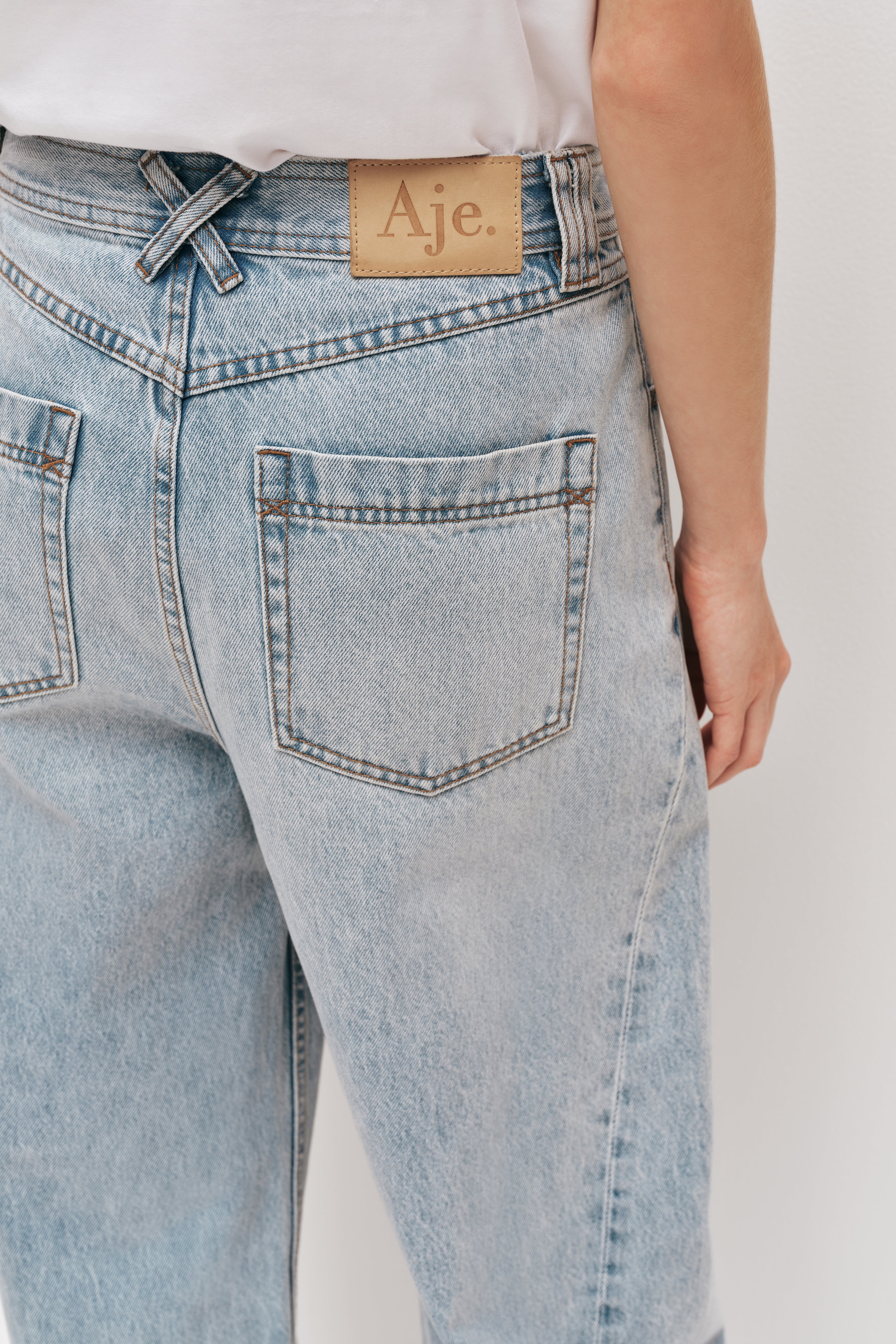 Stevie Barrel Ankle Jean