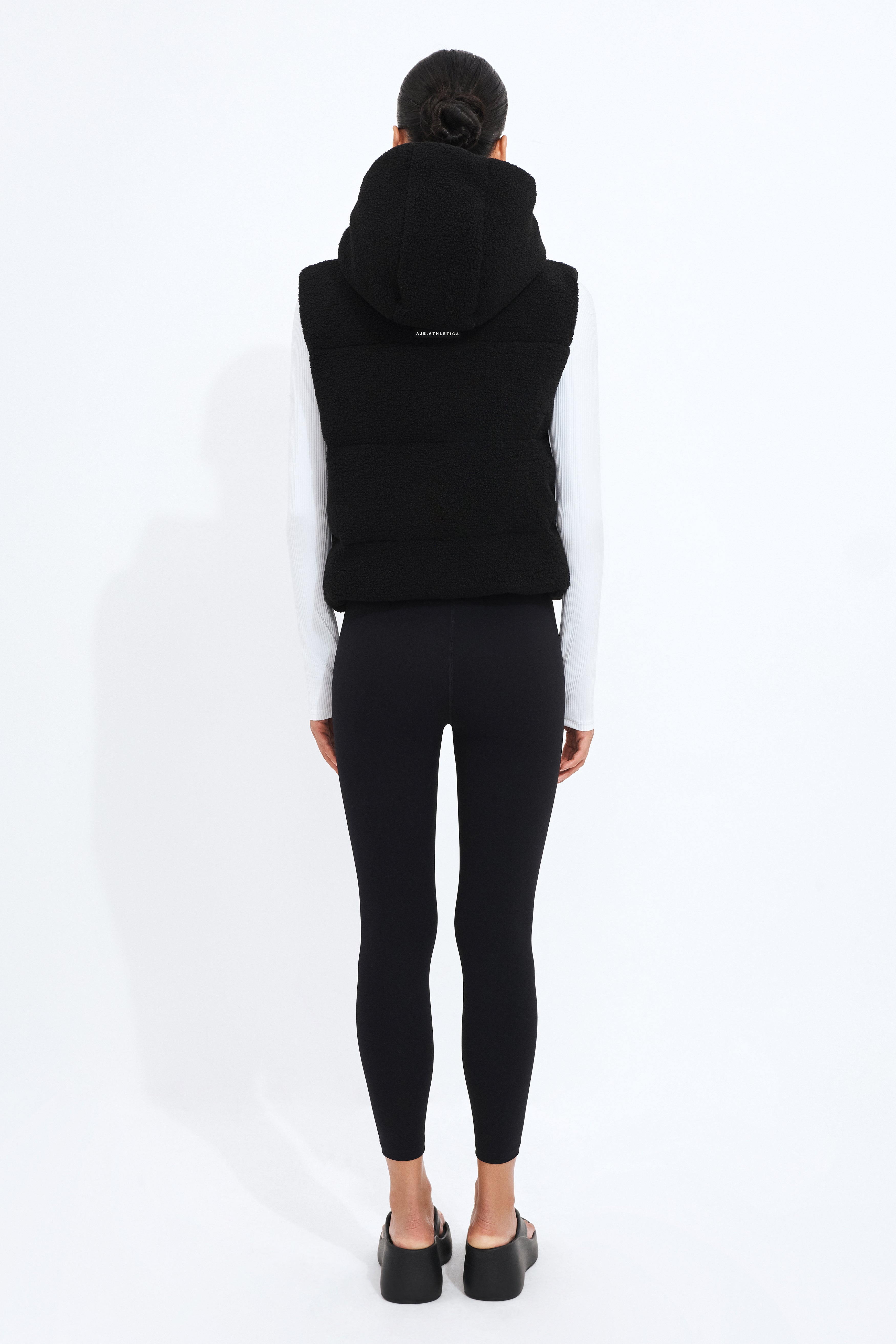 Sherpa Sleevless Vest