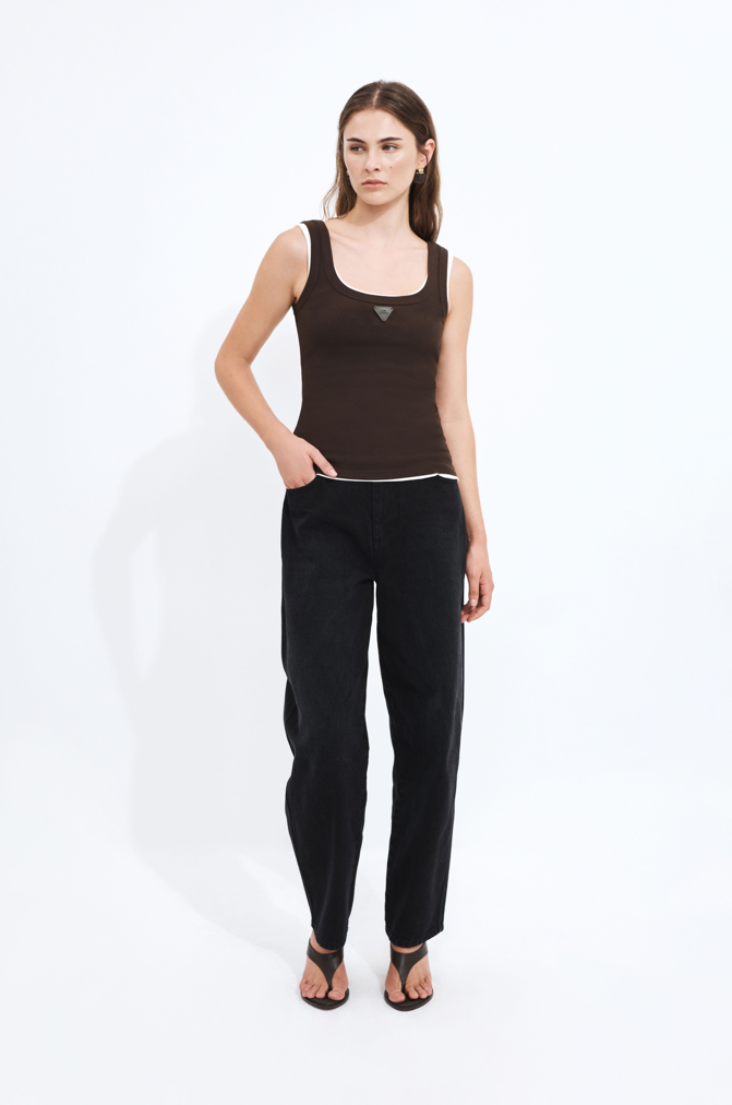 Cowrie Scoop Tank