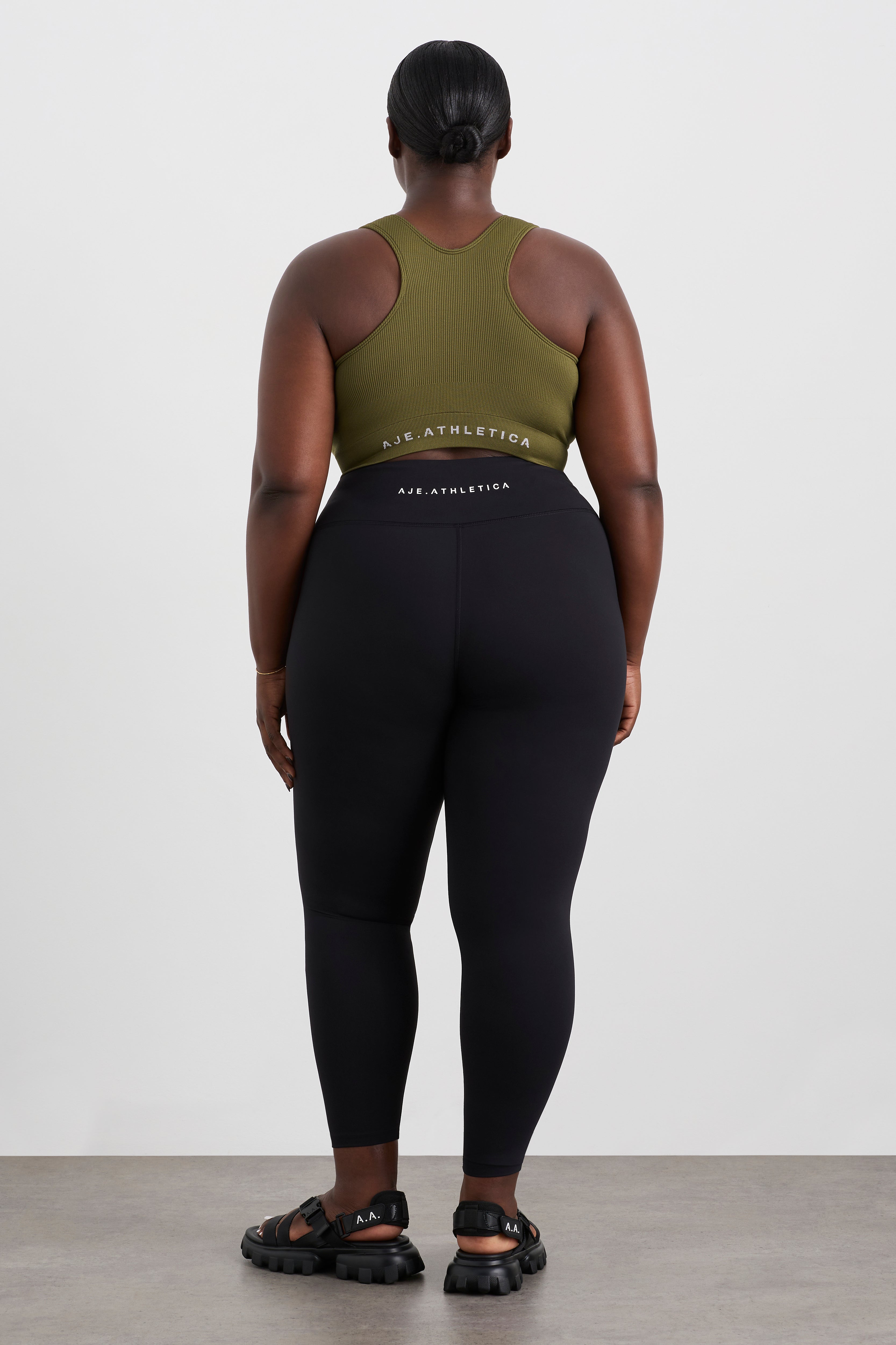 242AA1020_DP-KHAKI_13_1696310277